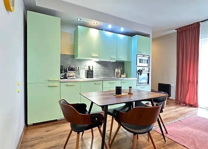 Momoapart - Slowianski Skwer * Vratislav